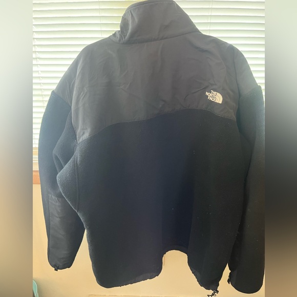 North Face jacket - Picture 2 of 4